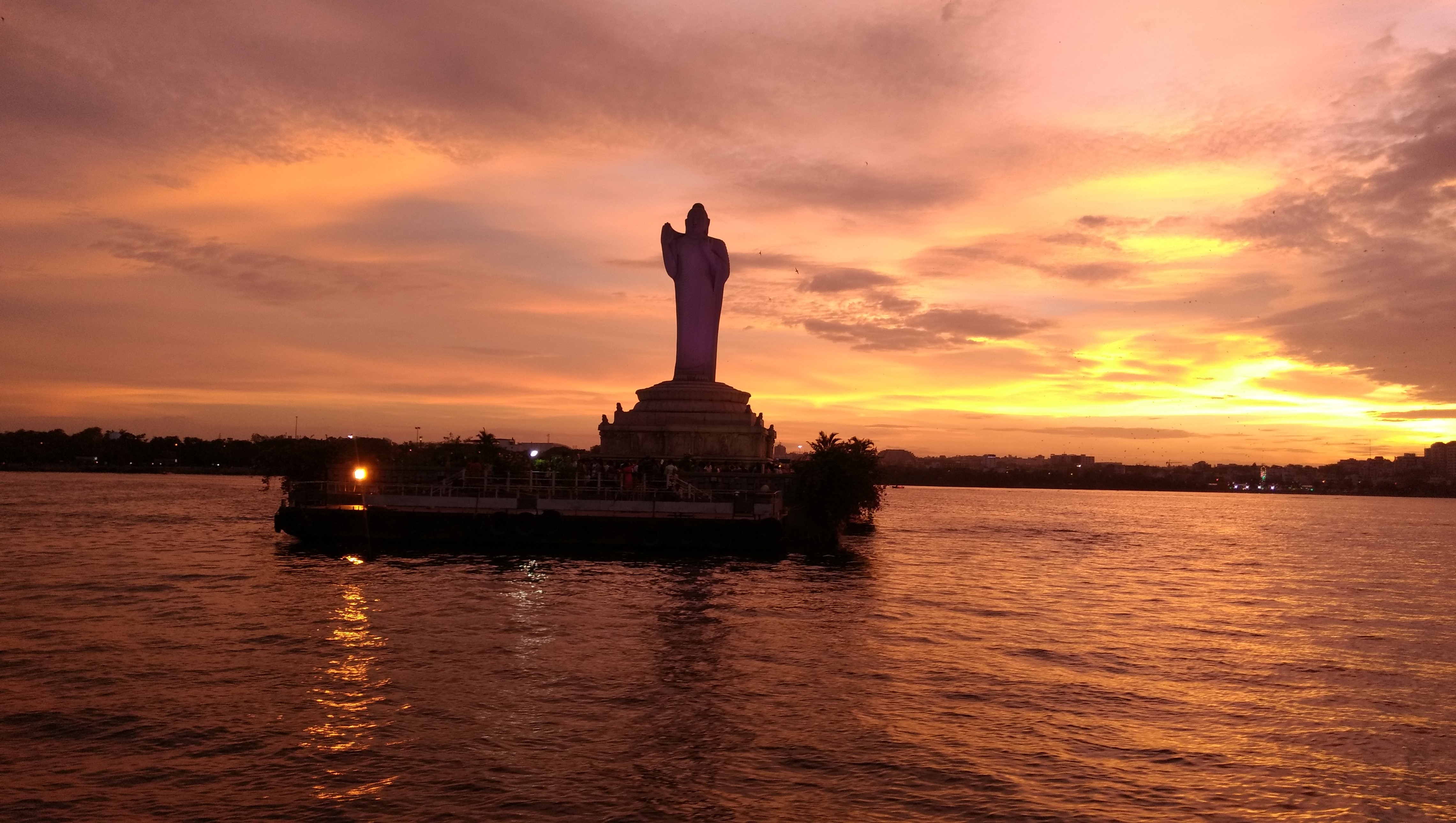 Buddha Statue at Hussain Sagar